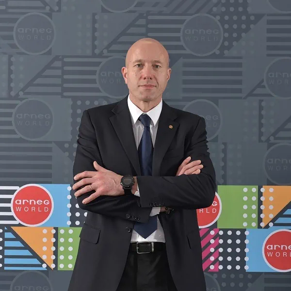 Technoretail - Arneg punta su un servizio di assistenza a 360 gradi 