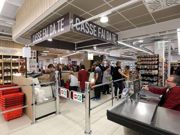 Technoretail - Aperta la nuova Coop Montespertoli arredata da Smart Store 