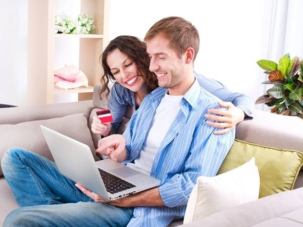 Technoretail - Analisi Worldz: sempre più consumatori utilizzano le dinamiche social per fare shopping on line 
