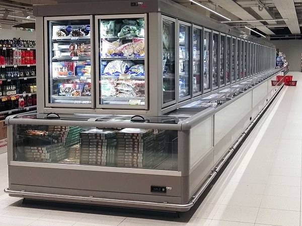 Technoretail - Rinnovati da Arneg i reparti del supermercato Interspar presso lo shopping center Il Grifone di Bassano del Grappa 