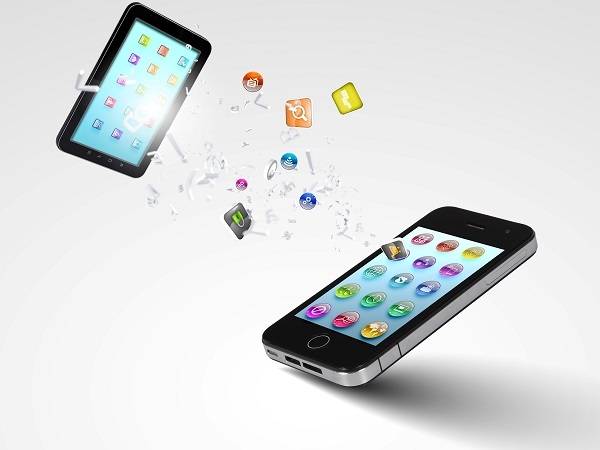 Technoretail - Per navigare on line, gli italiani preferiscono sempre più smartphone e tablet 