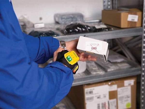 Technoretail - Datalogic lancia la solution wearable HandScanner per logistica e retail 