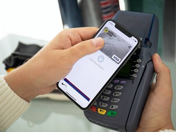Technoretail - Ricerca Nielsen: sono 4 milioni gli italiani che usano lo smartphone per pagare la spesa 