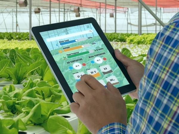 Technoretail - Siglato un accordo per l’Agricoltura 4.0 tra Vodafone Italia e Alleanza Cooperative Agroalimentari 