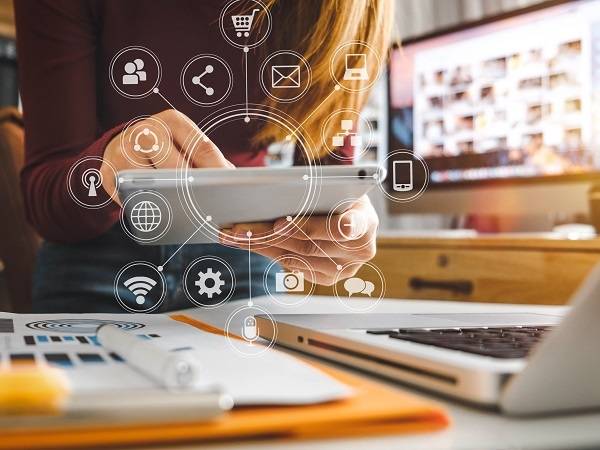 Technoretail - PwC Italia digitalizza i processi della divisione Human Capital con Docsweb di SB Italia 