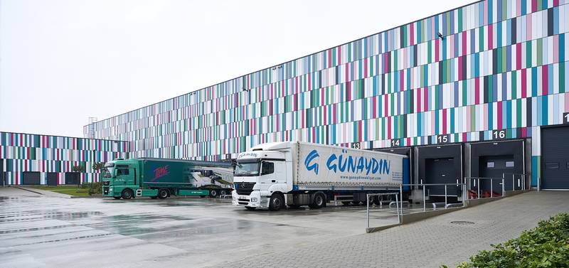 Technoretail - Hörmann dona sicurezza ed estetica alla nuova sede di In-Time Transport 