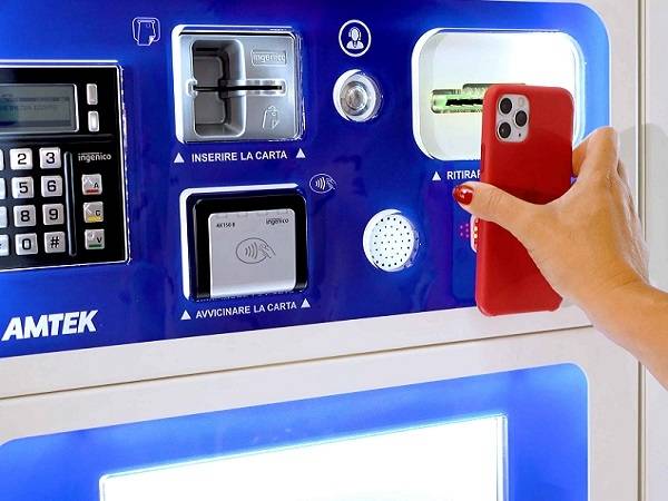 Technoretail - Per il canale farmacie, lanciato da Amtek e Control il distributore che abbina locker e vending 