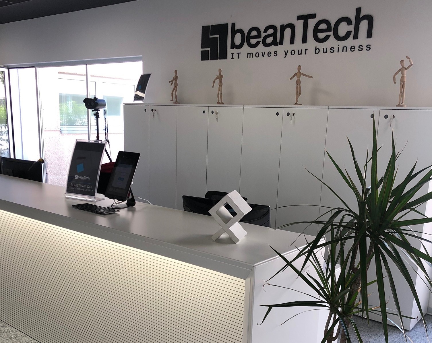 Technoretail - L'intelligenza Artificiale di beanTech prevede la domanda e aiuta a organizzare le scorte in magazzino 