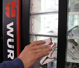Technoretail - Presentato da Würth il distributore automatico di DPI 