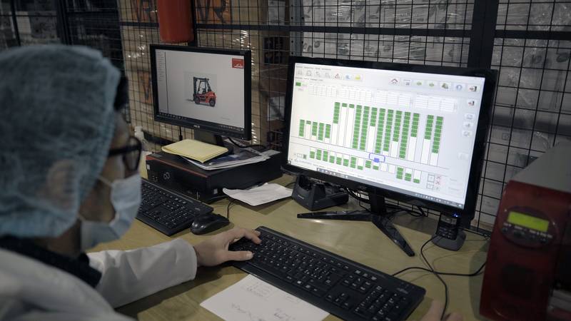 Technoretail - Olio Levante raddoppia la capacità di stoccaggio e migliora le prestazioni operative grazie a Linde MH 