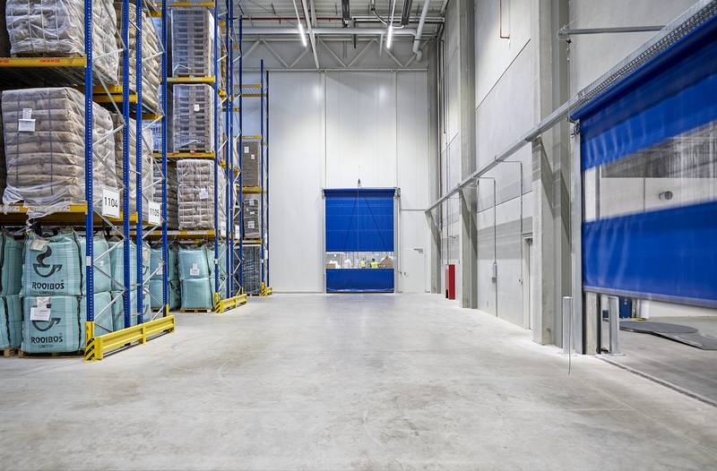 Technoretail - Hörmann dona sicurezza ed estetica alla nuova sede di In-Time Transport 