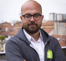 Technoretail - Omnicanale, locale e contactless: come cambia il retail secondo Shopify 