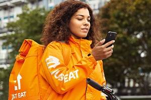 Technoretail - On Line Food Delivery: grazie all’accordo tra Just Eat e sindacati, i rider saranno assunti con CCNL Logistica Technoretail - On Line Food Delivery: grazie all’accordo tra Just Eat e sindacati, i rider saranno assunti con CCNL Logistica