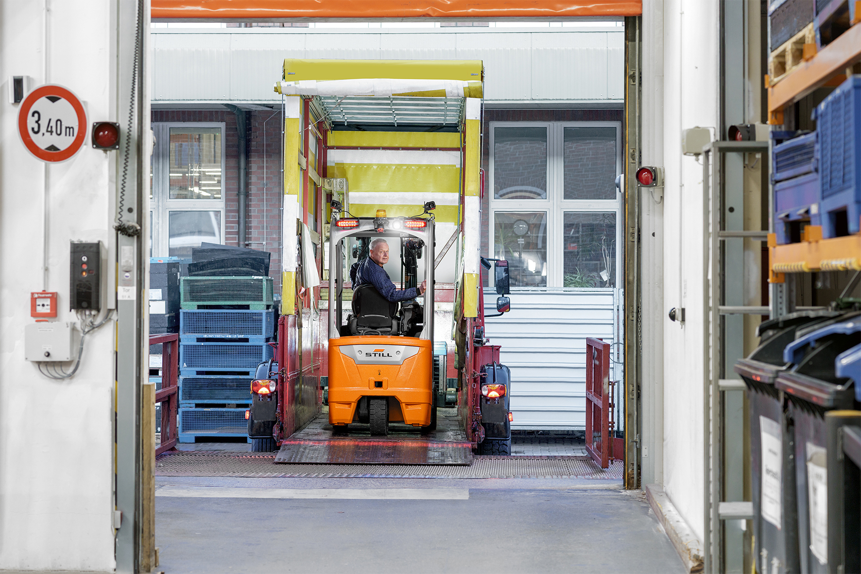 Technoretail -  STILL presenta i nuovi carrelli elettrici RXE 10-16 C 