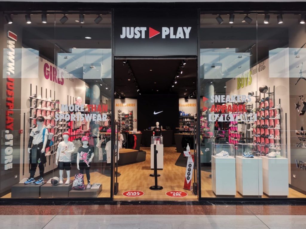 Technoretail - Fashion e Sportswear in Italia: il mercato guidato da social e influencer  