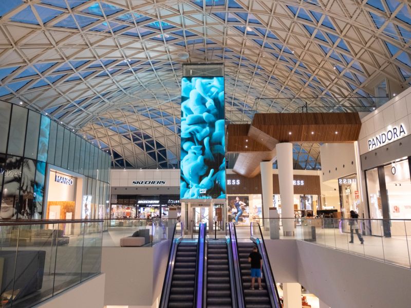 Technoretail - A Merlata Bloom Milano inaugurata la torre ledwall più grande d’Italia 