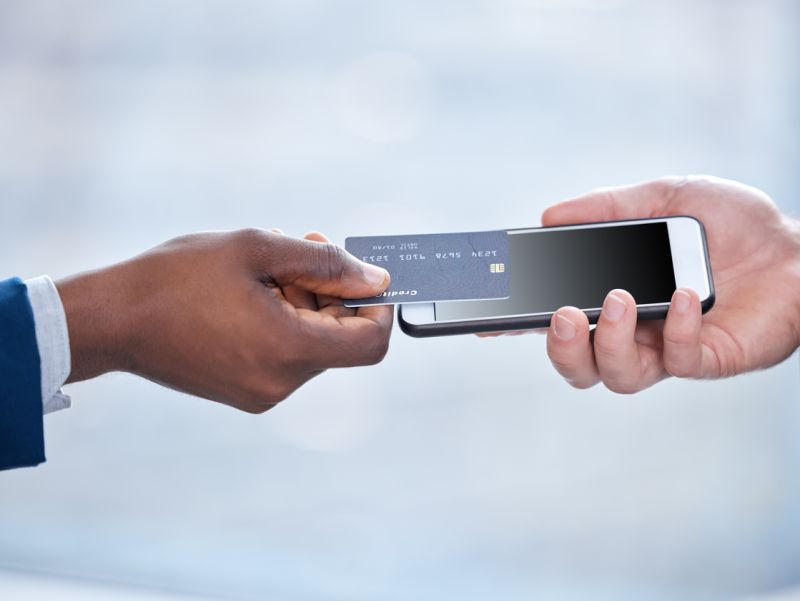 Technoretail - Fabrick SoftPos abilita Tap to Pay su iPhone per pagamenti contactless 