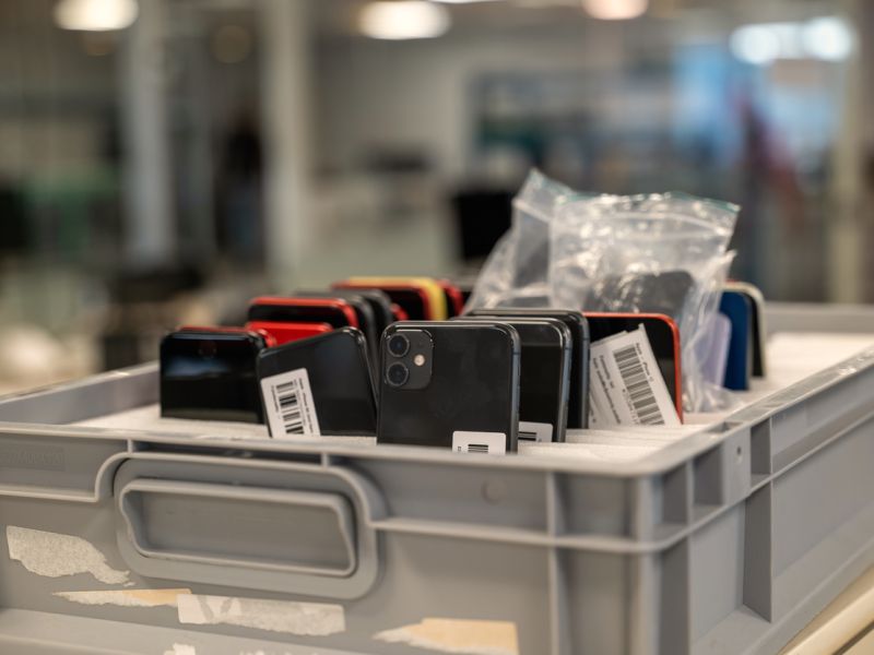 Technoretail - In Italia 26 milioni di smartphone inutilizzati sono rigenerabili 