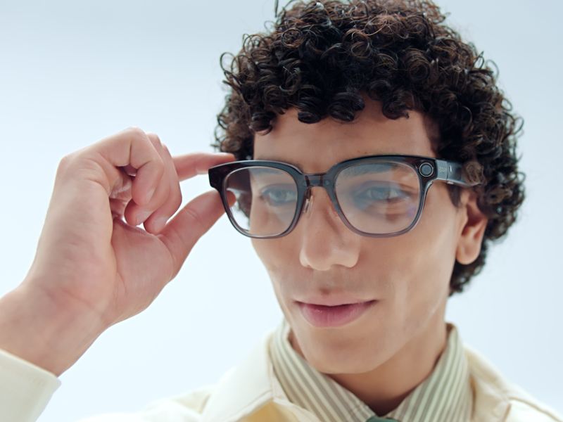 Technoretail - Alipay+ completa la prima transazione di pagamento con smart glasses 