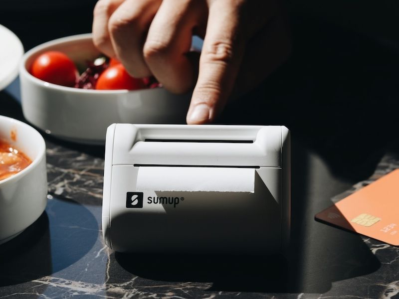 Technoretail - SumUp: in Italia solo un quarto degli scontrini viene ancora stampato 