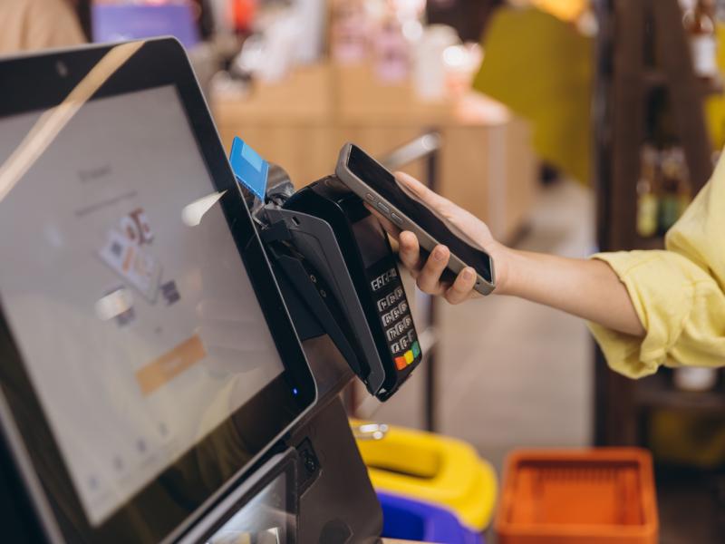 Technoretail - SHOPPING EXPERIENCE 