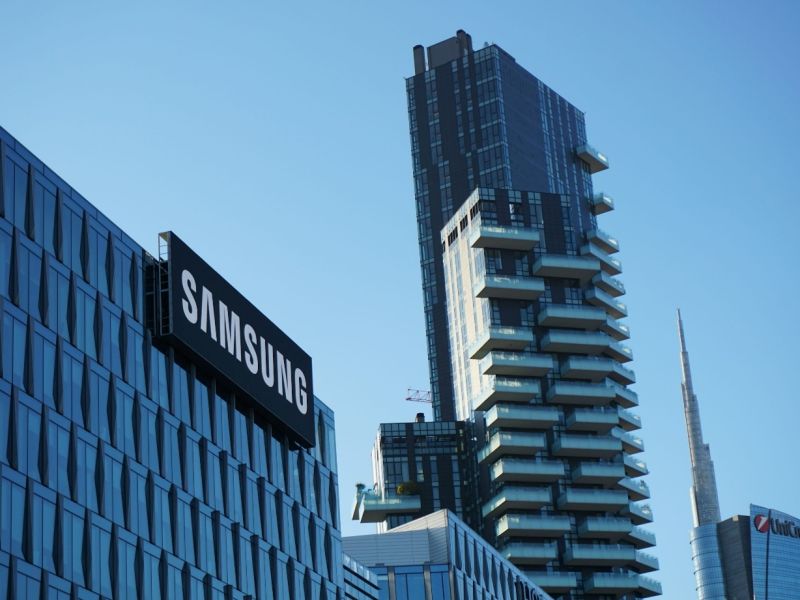Technoretail - Ricetta Samsung per risparmiare sui chip: AI e informatica quantistica 