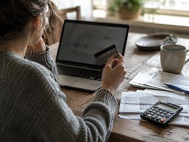 Younited: 8 italiani su 10 scelgono le rate anche per spese quotidiane, e non solo online