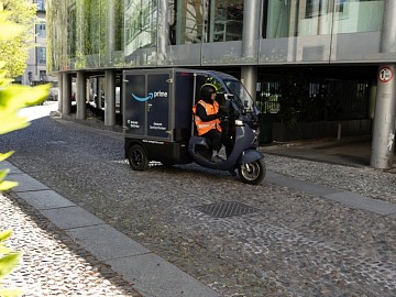 Amazon amplia la propria rete di consegna elettrica con sei nuovi hub di micromobilità